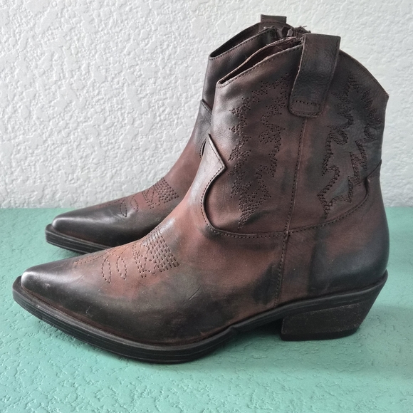 Western Ankle Boots Distressed Leather Pointed Toe Side Zip Emanuele Crasto - Picture 5 of 13